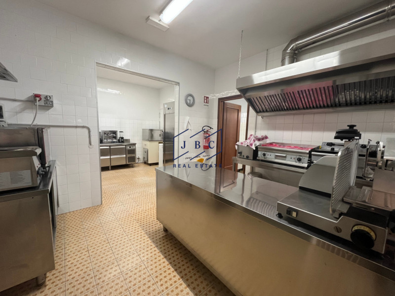 SALGAREDA - (TV)
A pochi km dall'uscita dell'autostrada di Noventa di Piave, in zona di passaggio...