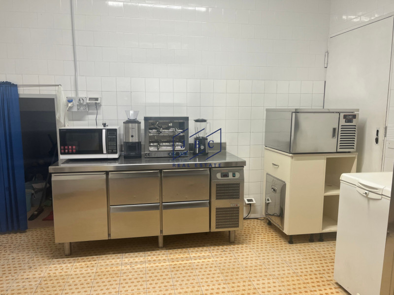 SALGAREDA - (TV)
A pochi km dall'uscita dell'autostrada di Noventa di Piave, in zona di passaggio...