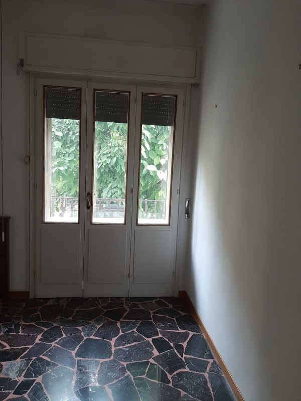 Situato nel cuore di San Lazzaro, uno dei quartieri più ricercati di Vicenza, proponiamo in vendi...