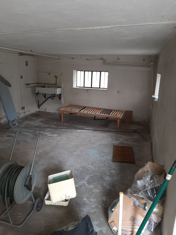 Situato nel cuore di San Lazzaro, uno dei quartieri più ricercati di Vicenza, proponiamo in vendi...