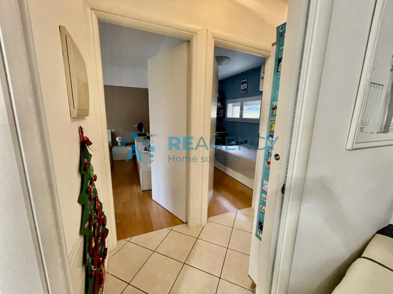 VALDAGNO ZONA FAVORITA  

Stai cercando un APPARTAMENTO BICAMERE CON GRANDE TERRAZZO ABITABILE E ...