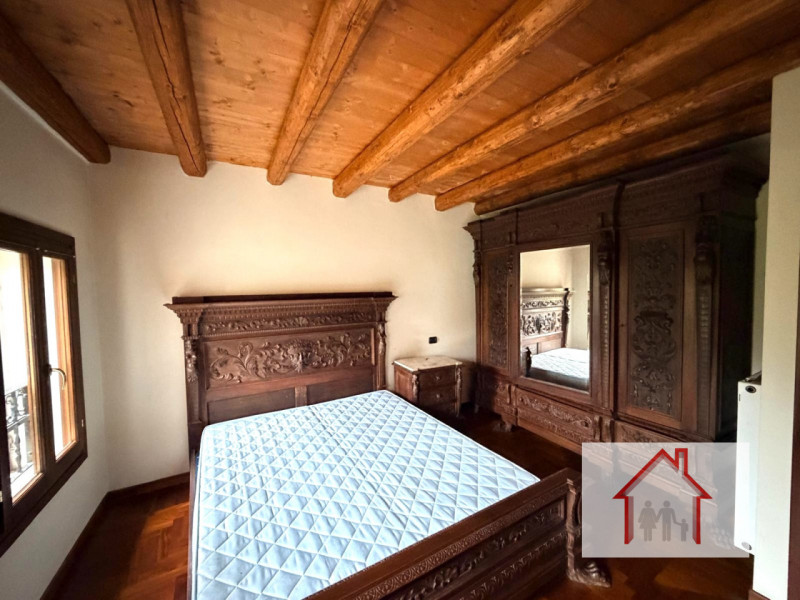 Rif: DB361
X INFO - Denis: 340.254.0785
Proponiamo in vendita una splendida casa a schiera di por...