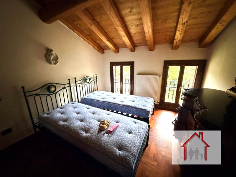 Rif: DB361
X INFO - Denis: 340.254.0785
Proponiamo in vendita una splendida casa a schiera di por...