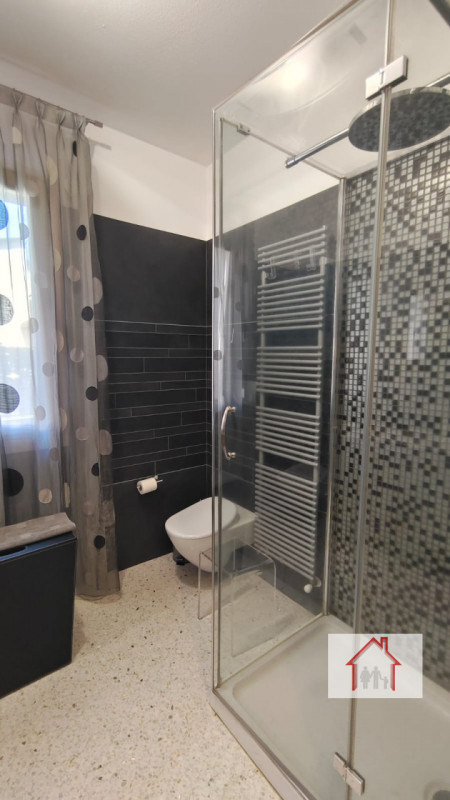 CASA SINGOLA CON AMPIO GIARDINO A SIGNORESSA
Proponiamo in esclusiva una casa singola situata nel...