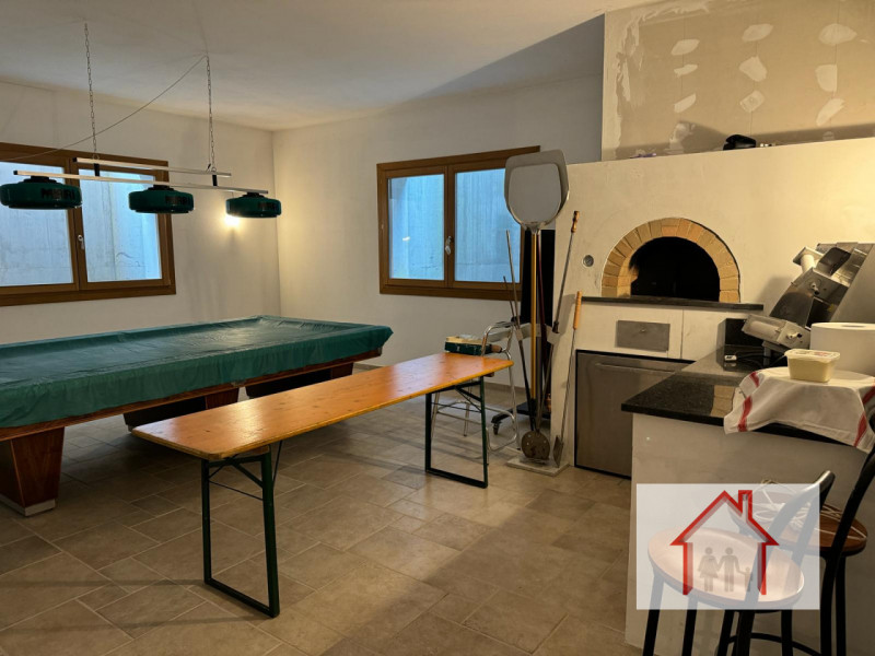 CASA SINGOLA CON AMPIO GIARDINO A SIGNORESSA

Proponiamo in esclusiva una casa singola situata ne...