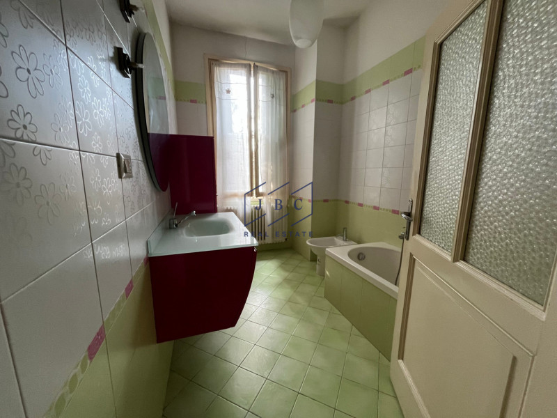 PONTE DI PIAVE - (TV) 
In una posizione centrale e comoda a tutti i servizi principali, proponiam...