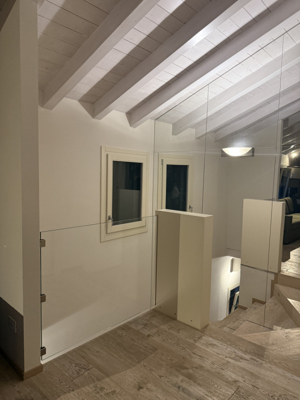 Rif. A907 (per info  392 6956333 Nada)

Nel cuore pulsante di Castelfranco Veneto, proponiamo in ...