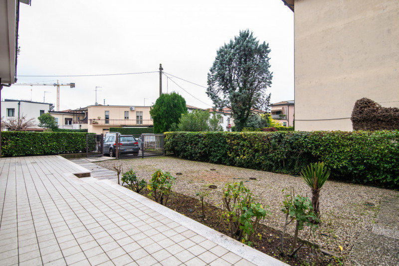 In una delle zone più prestigiose di Padova, precisamente nel quartiere residenziale di Porta Tre...