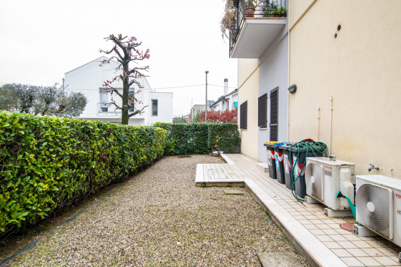 In una delle zone più prestigiose di Padova, precisamente nel quartiere residenziale di Porta Tre...