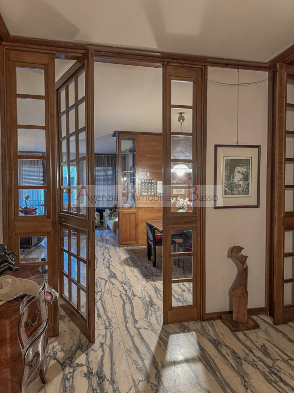 CENTRALISSIMO – APPARTAMENTO DI RAPPRESENTANZA IN PALAZZO SIGNORILE

Nel cuore della città, all’i...