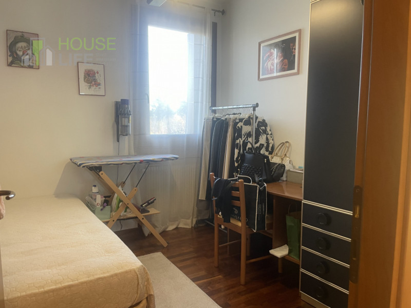 SAN VITO DI LEGUZZANO: in zona residenziale comoda al centro, proponiamo CASA AFFIANCATA DI TESTA...