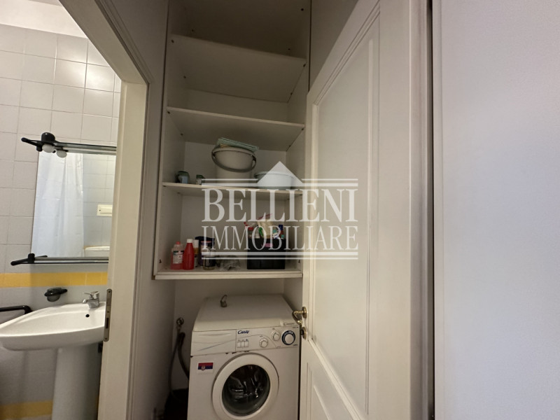 VIALE MARGHERITA: In zona ben servita e vicino al polo universitario proponiamo in affitto un min...