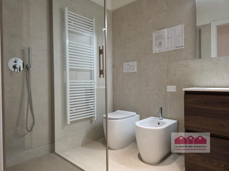 CONTRA' PORTI: BICAMERE IN CENTRO STORICO COMPLETAMENTE RINNOVATO AD ALTA EFFICIENZA ENERGETICA C...