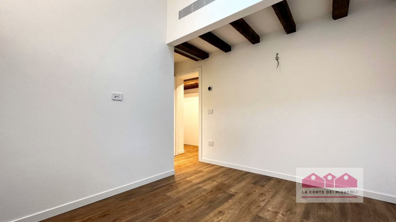 CONTRA' PORTI – BICAMERE IN CENTRO STORICO COMPLETAMENTE RINNOVATO AD ALTA EFFICIENZA ENERGETICA ...