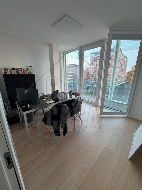 Scopri questo splendido appartamento quadrilocale in vendita situato nel cuore del Centro Storico...