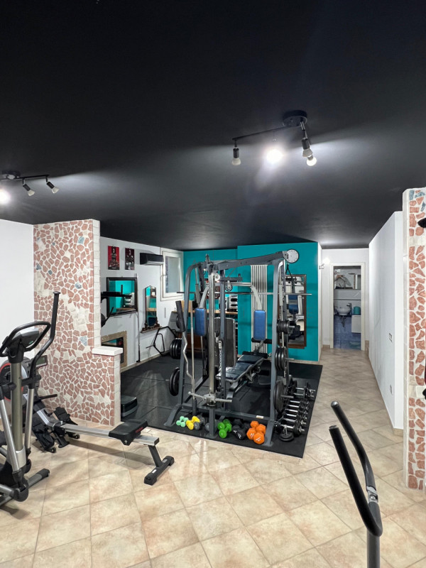 Proponiamo in vendita una splendida porzione bifamiliare situata nel cuore di Castelfranco Veneto...