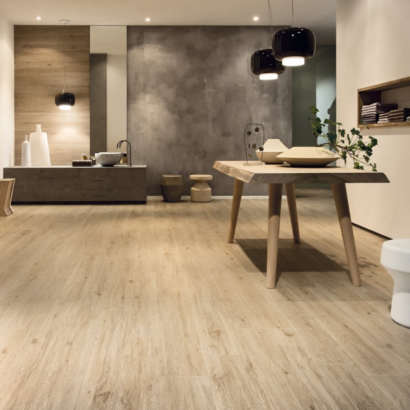 PADOVA CENTRO zona SAVONAROLA - PONTE DEI TADI in elegante PALAZZO completamente RISTRUTTURATO nu...