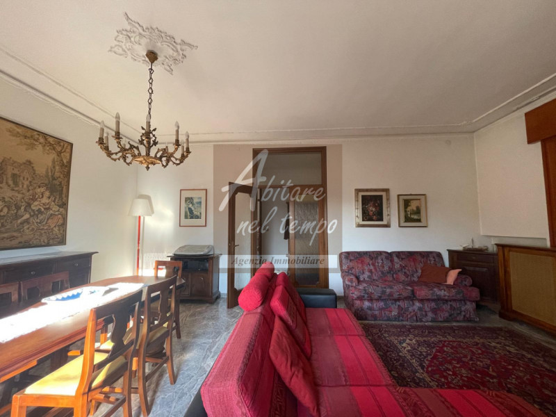 CITTADELLA (PD)

In esclusiva proponiamo in vendita una casa singola con giardino privato di 1.00...