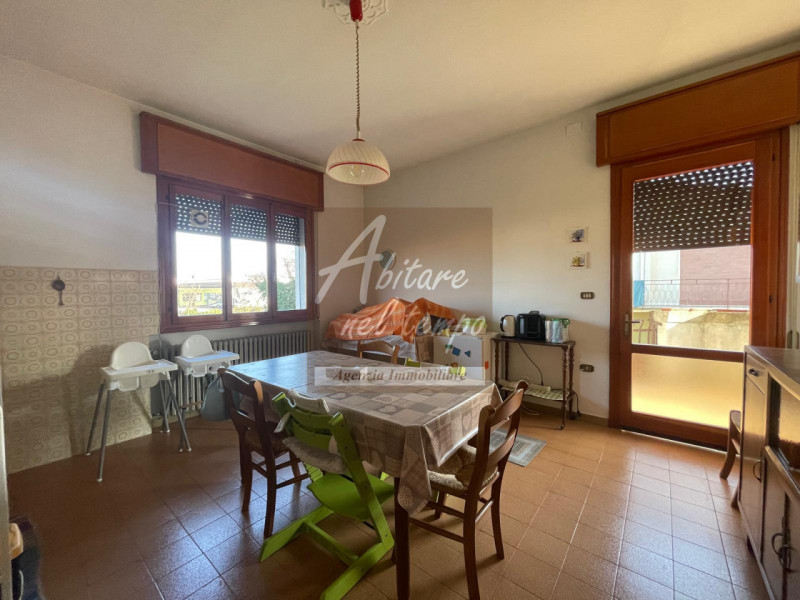 CITTADELLA (PD)

In esclusiva proponiamo in vendita una casa singola con giardino privato di 1.00...