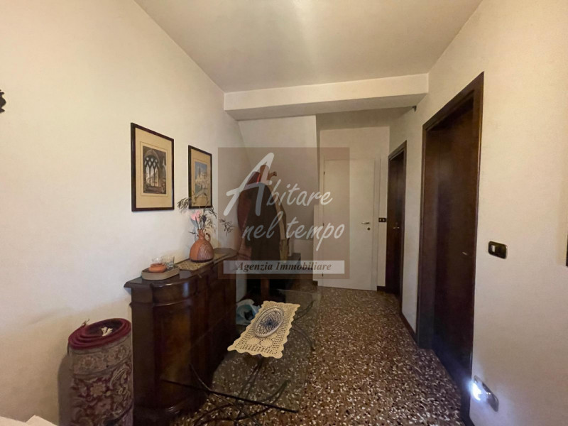 CITTADELLA (PD)

In esclusiva proponiamo in vendita una casa singola con giardino privato di 1.00...