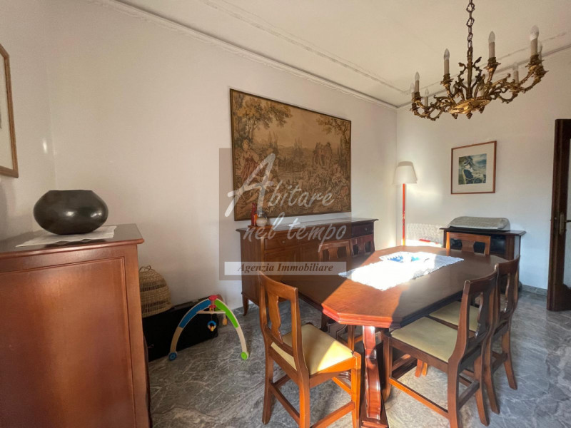 CITTADELLA (PD)

In esclusiva proponiamo in vendita una casa singola con giardino privato di 1.00...