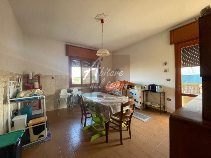 CITTADELLA (PD)

In esclusiva proponiamo in vendita una casa singola con giardino privato di 1.00...