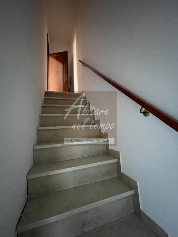 CITTADELLA (PD)

In esclusiva proponiamo in vendita una casa singola con giardino privato di 1.00...