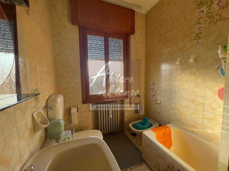 CITTADELLA (PD)

In esclusiva proponiamo in vendita una casa singola con giardino privato di 1.00...