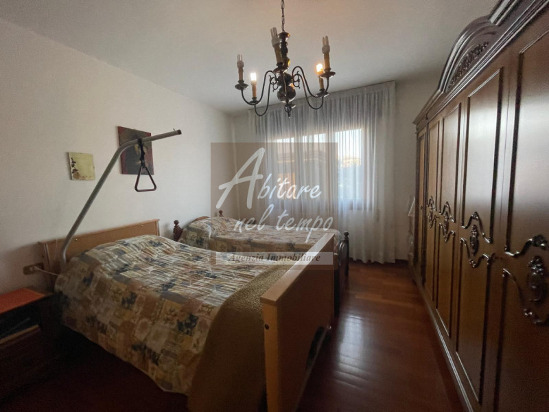 CITTADELLA (PD)

In esclusiva proponiamo in vendita una casa singola con giardino privato di 1.00...