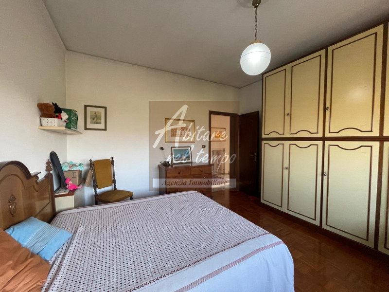 CITTADELLA (PD)

In esclusiva proponiamo in vendita una casa singola con giardino privato di 1.00...