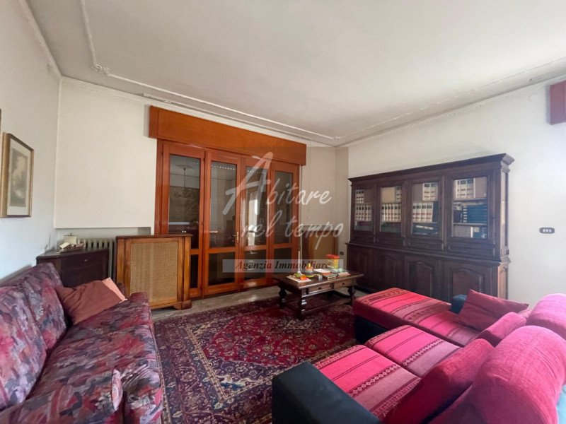 CITTADELLA (PD)

In esclusiva proponiamo in vendita una casa singola con giardino privato di 1.00...