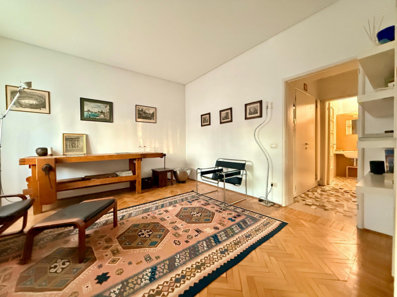 Padova (Città Giardino): in stabile signorile di sole sei unità, si affittano tre stanze in appar...