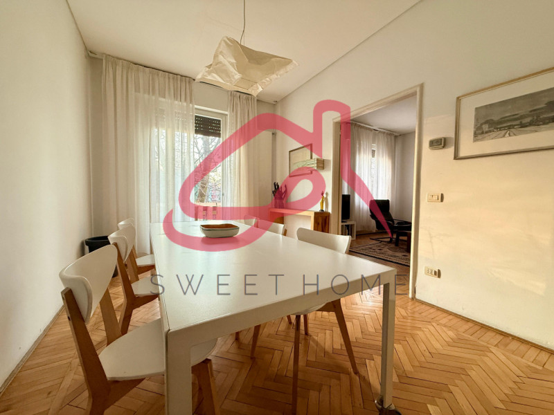 Padova (Città Giardino): in stabile signorile di sole sei unità, si affittano tre stanze in appar...