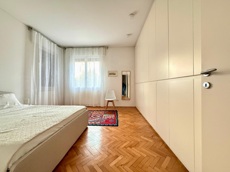 Padova (Città Giardino): in stabile signorile di sole sei unità, si affittano tre stanze in appar...