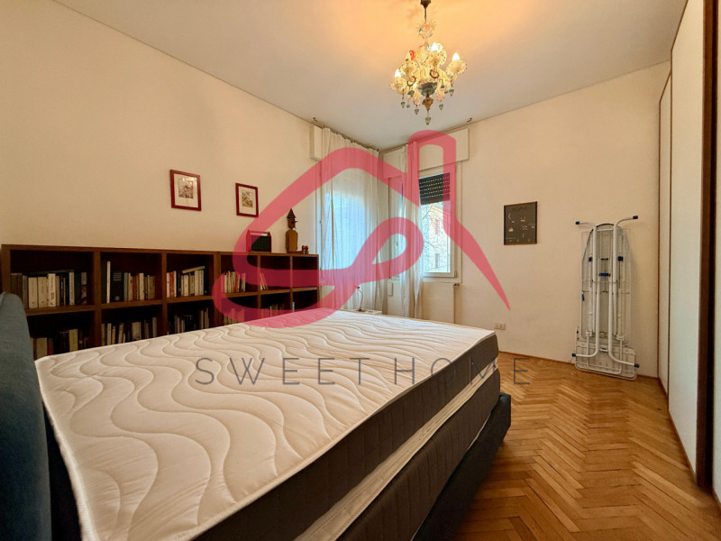 Padova (Città Giardino): in stabile signorile di sole sei unità, si affittano tre stanze in appar...