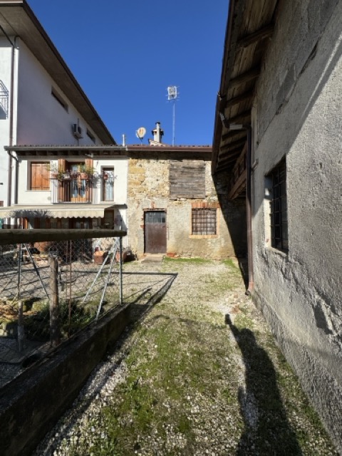 Salcedo, Laverda. Rustico da ristrutturare € 29.000. Trattativa riservata Unica Colceresa .

Nel ...