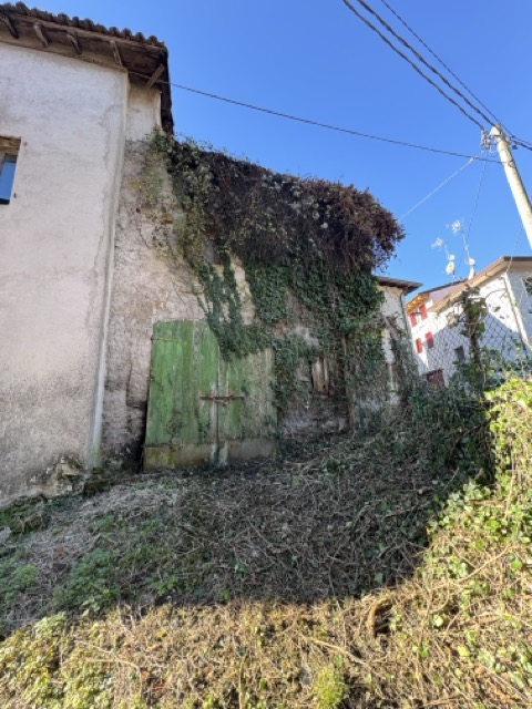 Salcedo, Laverda. Rustico da ristrutturare € 29.000. Trattativa riservata Unica Colceresa .

Nel ...