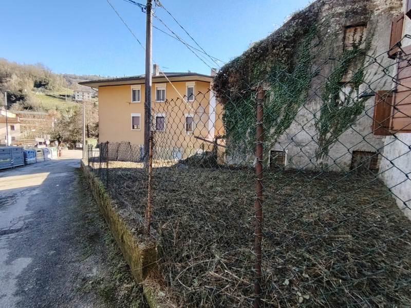 Salcedo, Laverda. Rustico da ristrutturare € 29.000. Trattativa riservata Unica Colceresa .

Nel ...