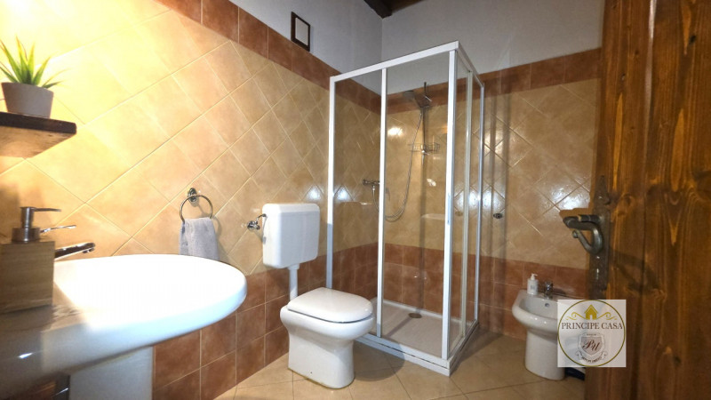 CEDESI BELLISSIMO IMMOBILE CON ATTIVITÀ DI BED AND BREAKFAST nel cuore di Montagnana, una delle c...