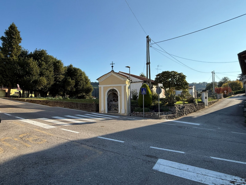 TERRENO EDIFICABILE IN POSIZIONE COLLINARE PER UNA VILLA SINGOLA O BIFAMILIARE. EURO 100.000. COD...