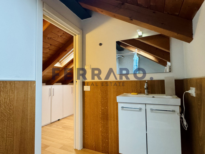 In vendita appartamento bilocale situato nella zona di Ghirada, Treviso. 
Questo immobile si svil...