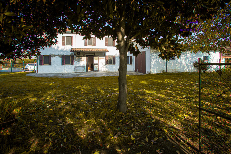 Una casa che ti assomiglia. E che puoi modellare come desideri.
Se stai cercando un posto dove re...