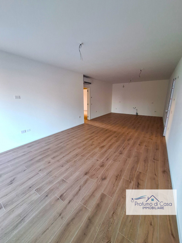 STRA - In ottima posizione, riparata dal traffico ma al contempo comoda a tutti i principali serv...