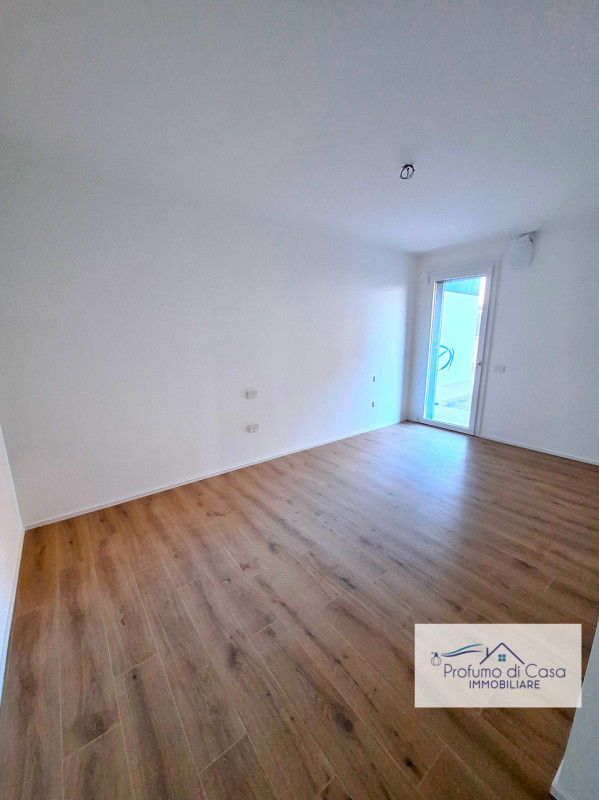 STRA - In ottima posizione, riparata dal traffico ma al contempo comoda a tutti i principali serv...