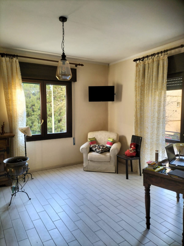 Facciolati Via Perin, a pochi passi dal parco Iris, in posizione strategica per raggiungere rapid...