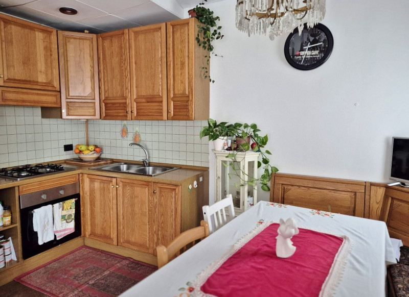 MIDI ATTICO MANSARDATO E ARREDATO - Rif. 8319
In zona residenziale e ben servita a San Lazzaro (V...