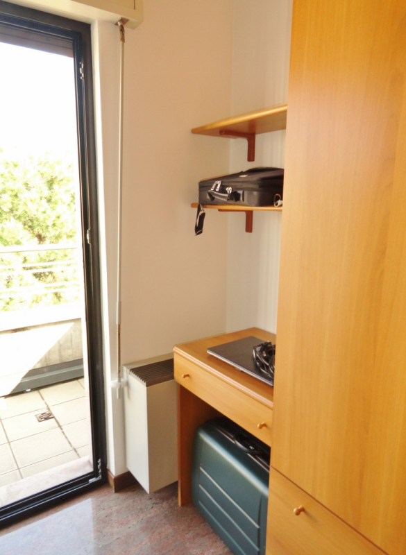 VICENZA - OVEST: PIACEVOLE MIDI MANSARDATO CON BELLA TERRAZZA DI 25 MQ E POSTO AUTO COPERTO DI PE...