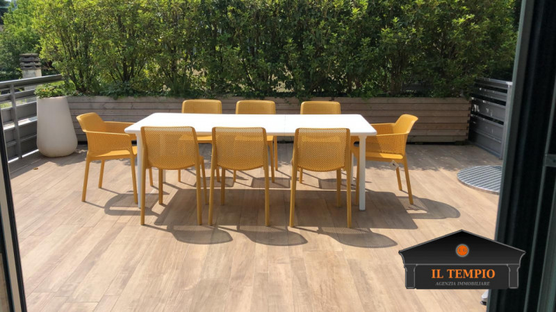 Vicenza-Ferrovieri: questa straordinaria VILLA moderna situata nel cuore di Vicenza, nella tranqu...