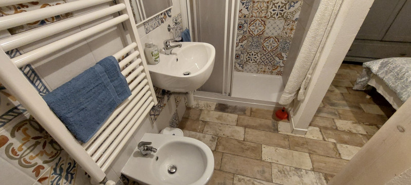 INVESTIMENTO IMMOBILIARE AD ALTO REDDITO! 
 3 Camere Indipendenti in Pieno Centro a Piazzola sul ...