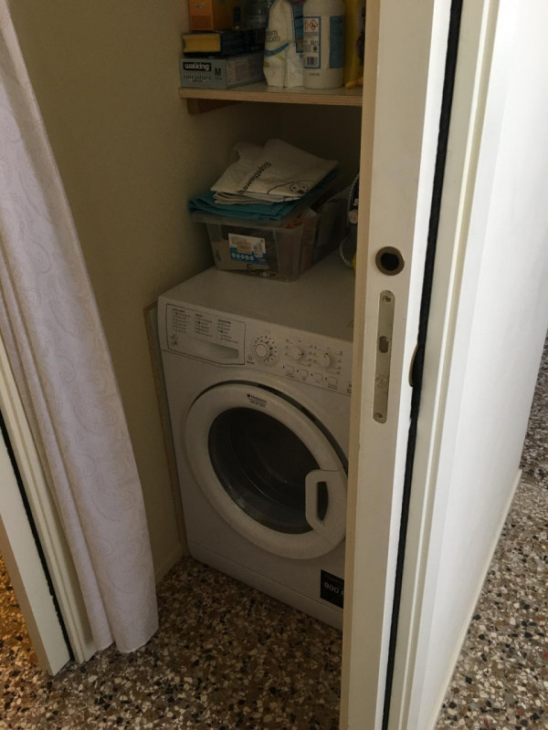 Affittasi appartamento in Campo San Lorenzo (Castello) composto da: ingresso, cottura-soggiorno, ...